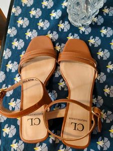 Combo Carlton London Sandals And Hnm