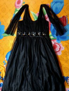 Elegant Black Net Sleeveless Midi Gown