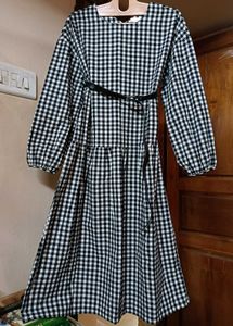 THICK DRESS WITH BELT