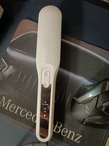 White Electric Hair Comb