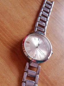 Classic Silver-Tone Unisex Watch