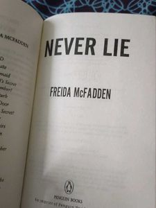 &#34;Never Lie&#34; by Freida McFadden