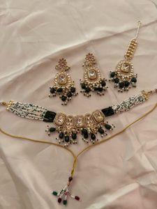Green Necklace set