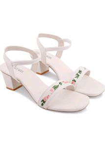 White Heels 👠
