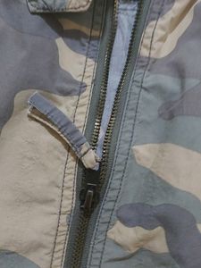 Camouflage Design Short Jacket