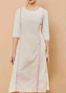 Ziyaa Off White Straight Kurti