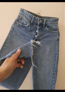 Zara High-Waisted Jeans