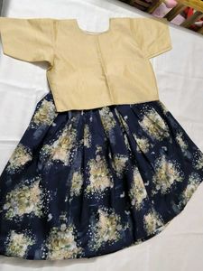 Cute Girls' Floral Skirt Set