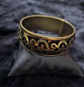 Vintage Ornate Gold-Tone Bangle