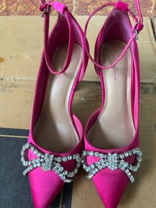 Call it Spring Aurah Women's Pink Pumps