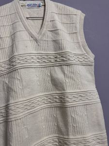 solid half vest wool sweater