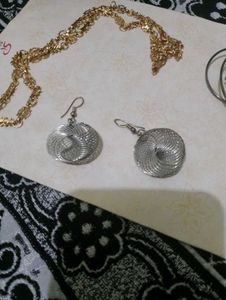 Jewelry Bundle: Necklace and Earrings