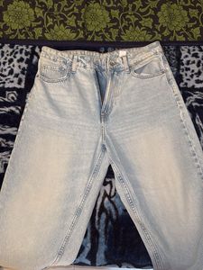 Light Wash High-Waisted Jeans