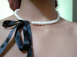 Ribbon Pearl Necklace