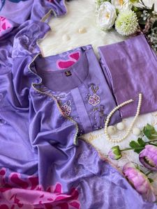 Lavender Colour Chinnon Luxury Suit Set
