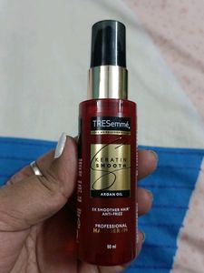 TRESemme Keratin Smooth Hair Serum