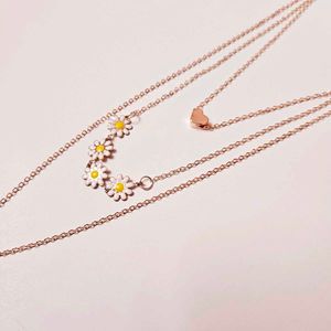 Triple Layered Pinteresty Necklace Rosegold