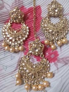 Earrings And Tikka