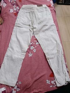 White Pant
