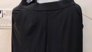Awesome black office n active wear pant very comfo