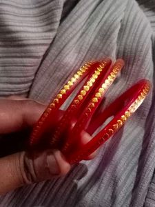 Women Kada