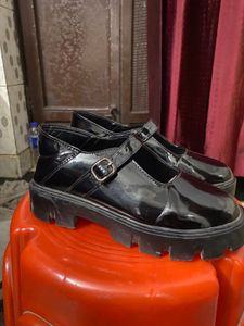 Black Platform Shoes