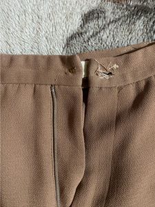 brown pant