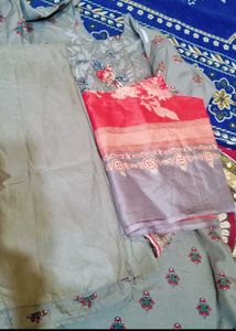 Unused Suit Set With Dupatta Last Offer