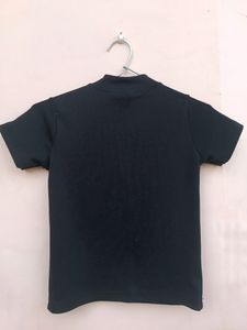 Black ribbed top