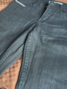 New skinny straight fit jeans