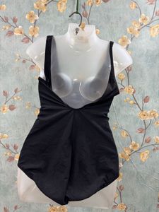 Black Swimsuits With Lining At Front