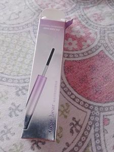 Gege bear Mascara
