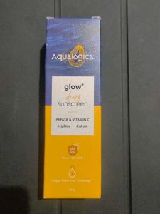 Aqualogica Glow Dewy Sunscreen