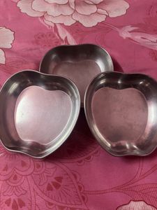 Apple Shaped Bowls