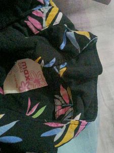 Tropical Leaf Sleeveless Top