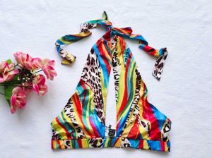 Shein : Halter Neck Crop Top