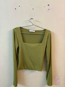 Green Long Sleeve Top