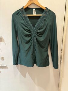 Beautiful Green Lace Trim Top