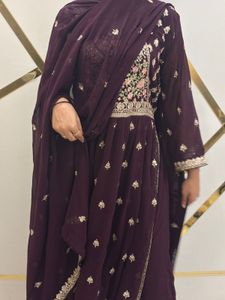 Nyra cut kurti set
