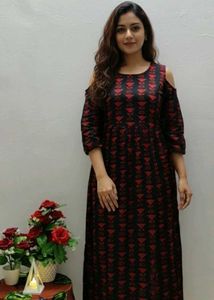 Elegant Black & Red Maxi Cold Shoulder Dress