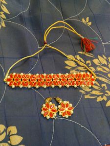 New Red Choker