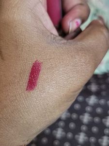 My Glamm Shade VM 08 Fake ID