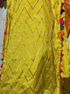 Beautifull Pakistani Kurta Set