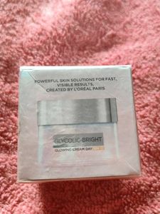 L&#39;Oreal Glycolic Bright Day Cream