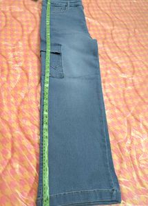 Light Wash blue Cargo Jeans for women