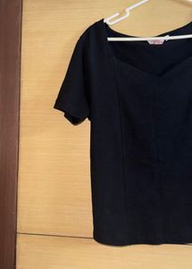 Black Sweatheart Neck Top