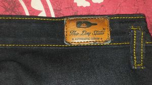 Women&#39;s Black jeans.
