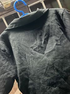 Selling A Black Shirt For Women
