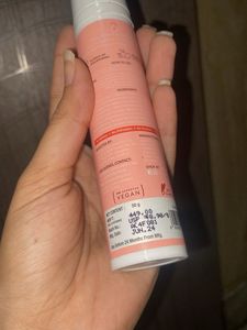 Aqualogica  Radiance + Dewy Sunscreen