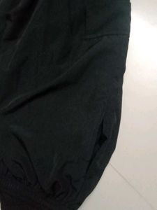 Black Cargo Pants - Relaxed Fit